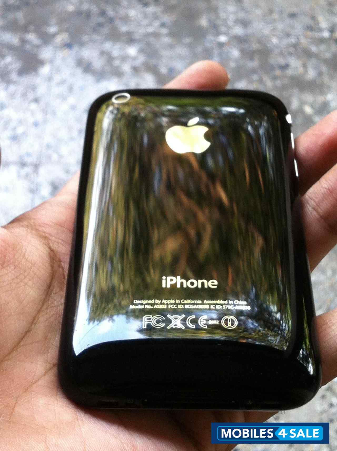 Black Apple iPhone 3GS