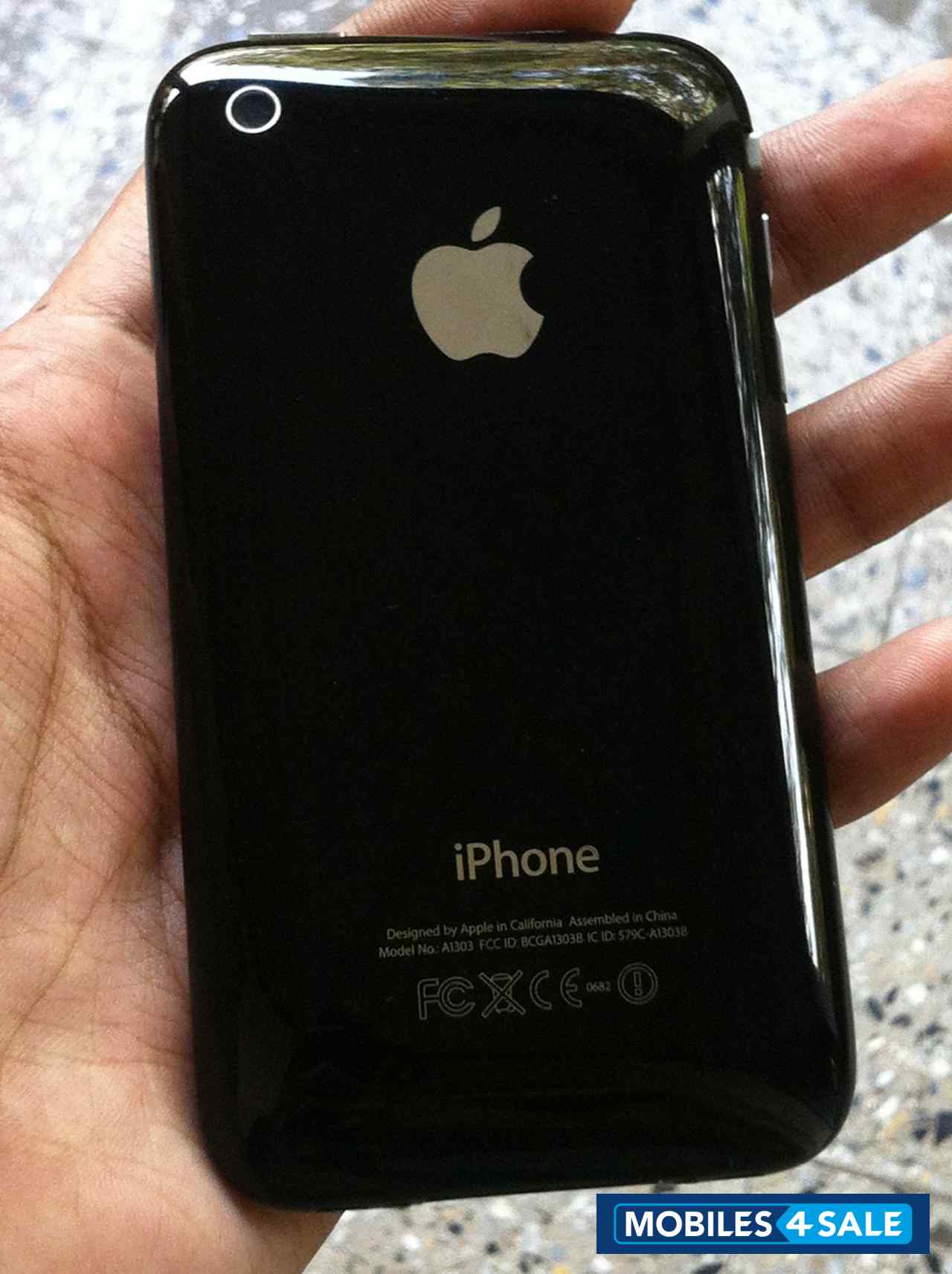 Black Apple iPhone 3GS