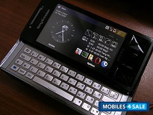 Black Sony Ericsson Xperia X1