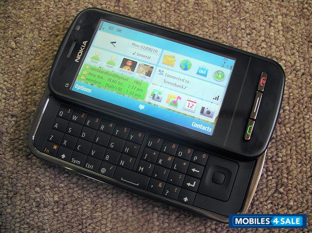 Black Nokia C6