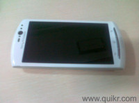 White Sony Ericsson Xperia neo V