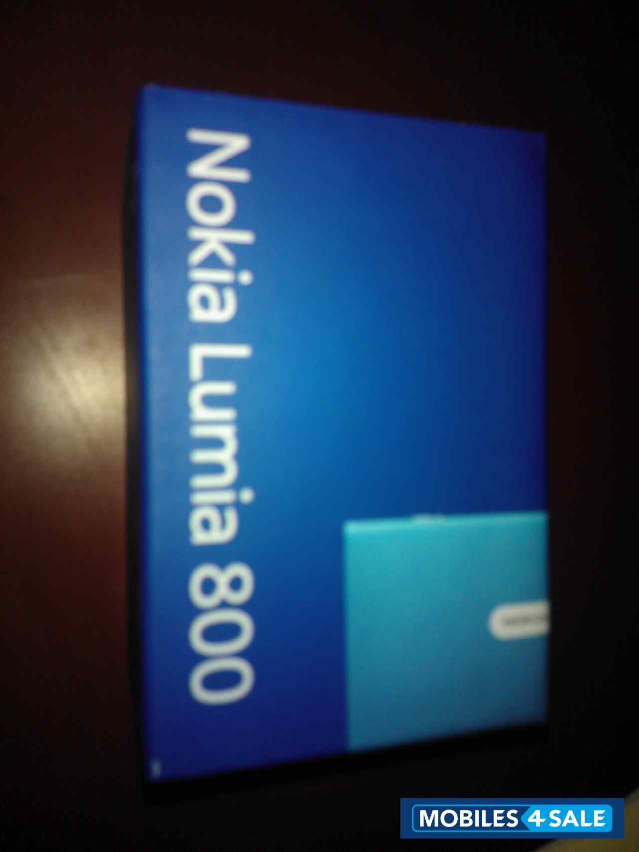 Black Nokia Lumia 800