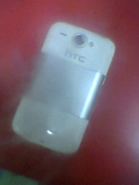 White HTC Wildfire