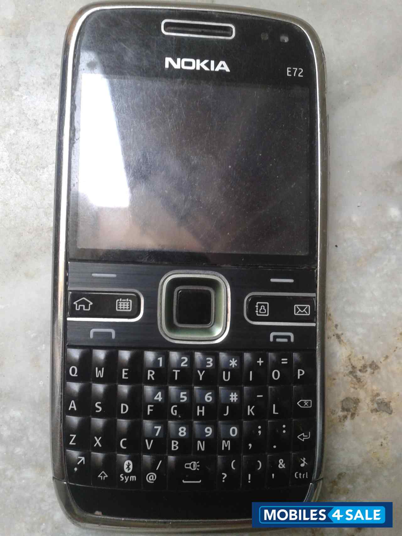 Black/silver Nokia E72