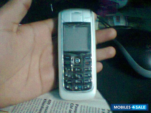 Silvery Grey With Black Sides Nokia 6020