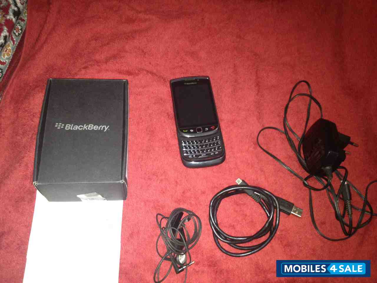 Black BlackBerry Torch 9800