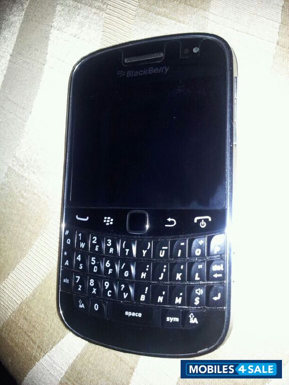 Black BlackBerry Bold