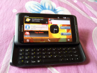 Black Nokia E7-00