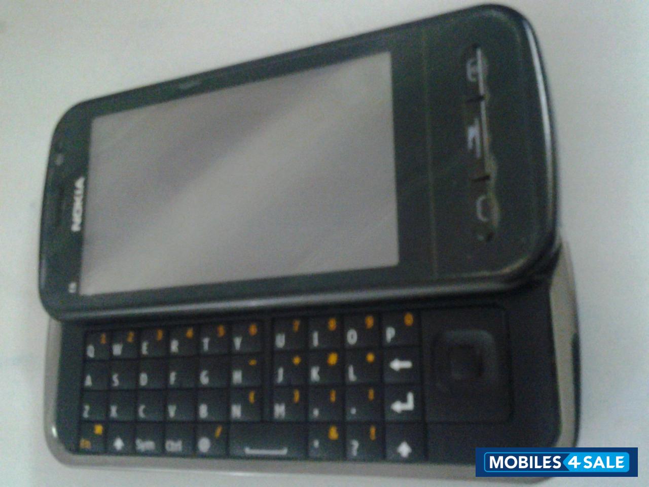 Black Nokia C6