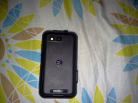 Black Motorola Defy