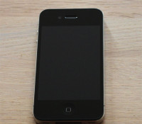 Black Apple iPhone 4