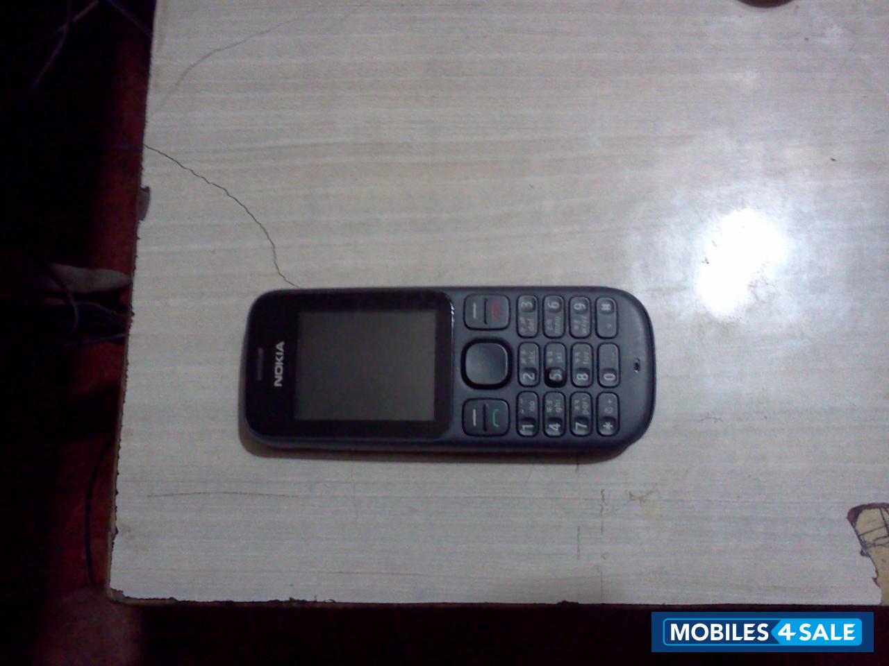 Black Nokia 101