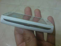 White Sony Ericsson Xperia mini