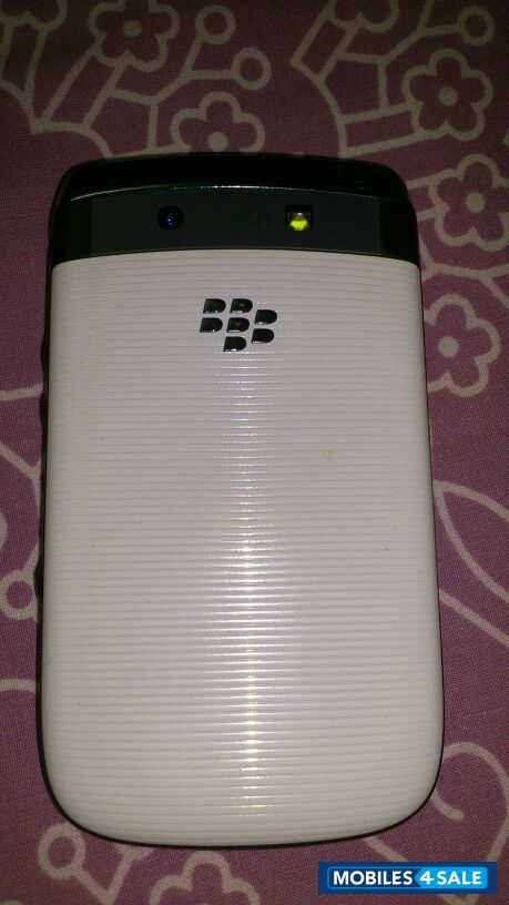 White BlackBerry Torch 9800