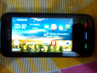 Black Nokia C6