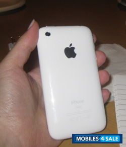 White Apple iPhone 3GS