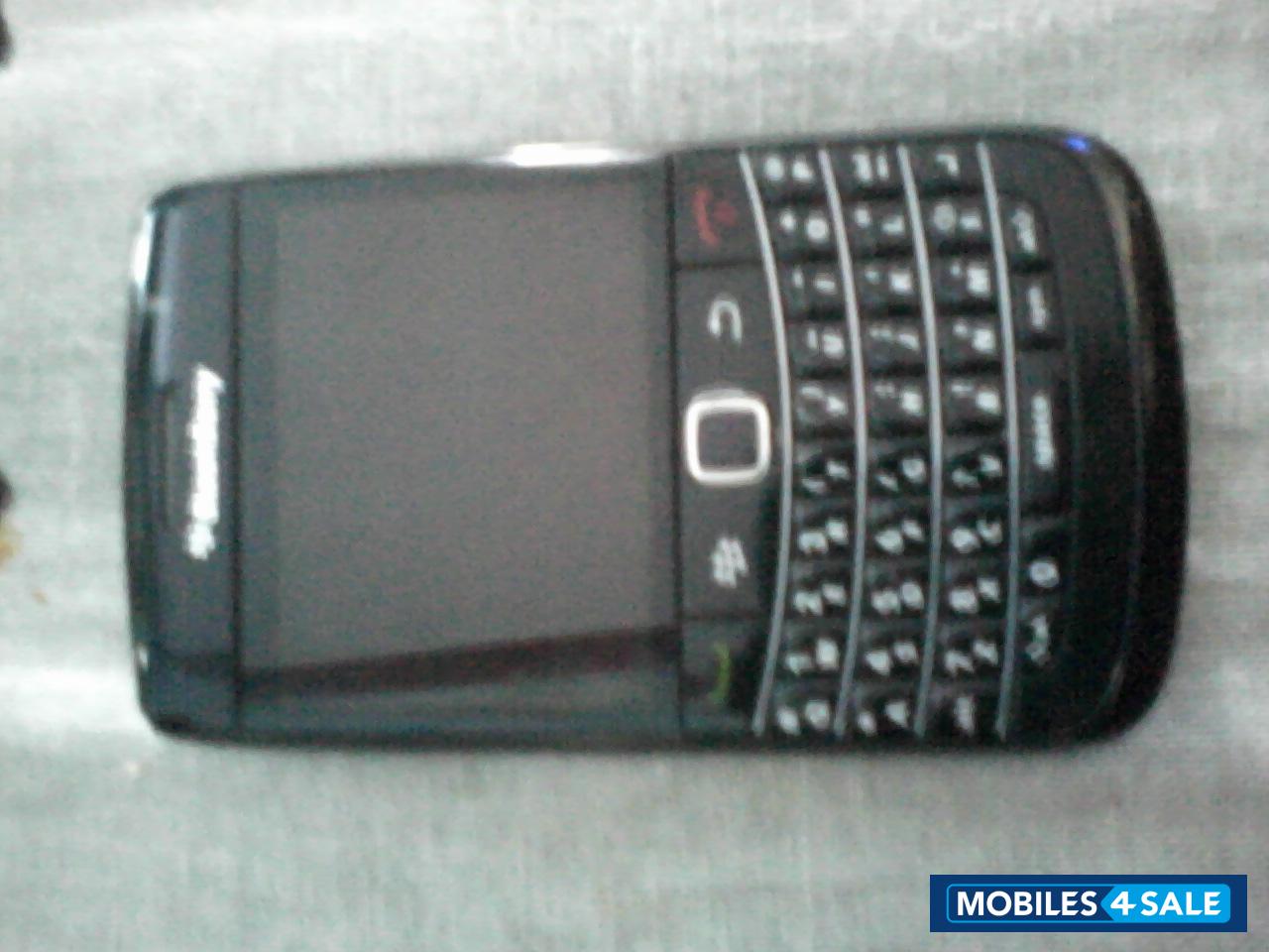 Black BlackBerry Bold 9780