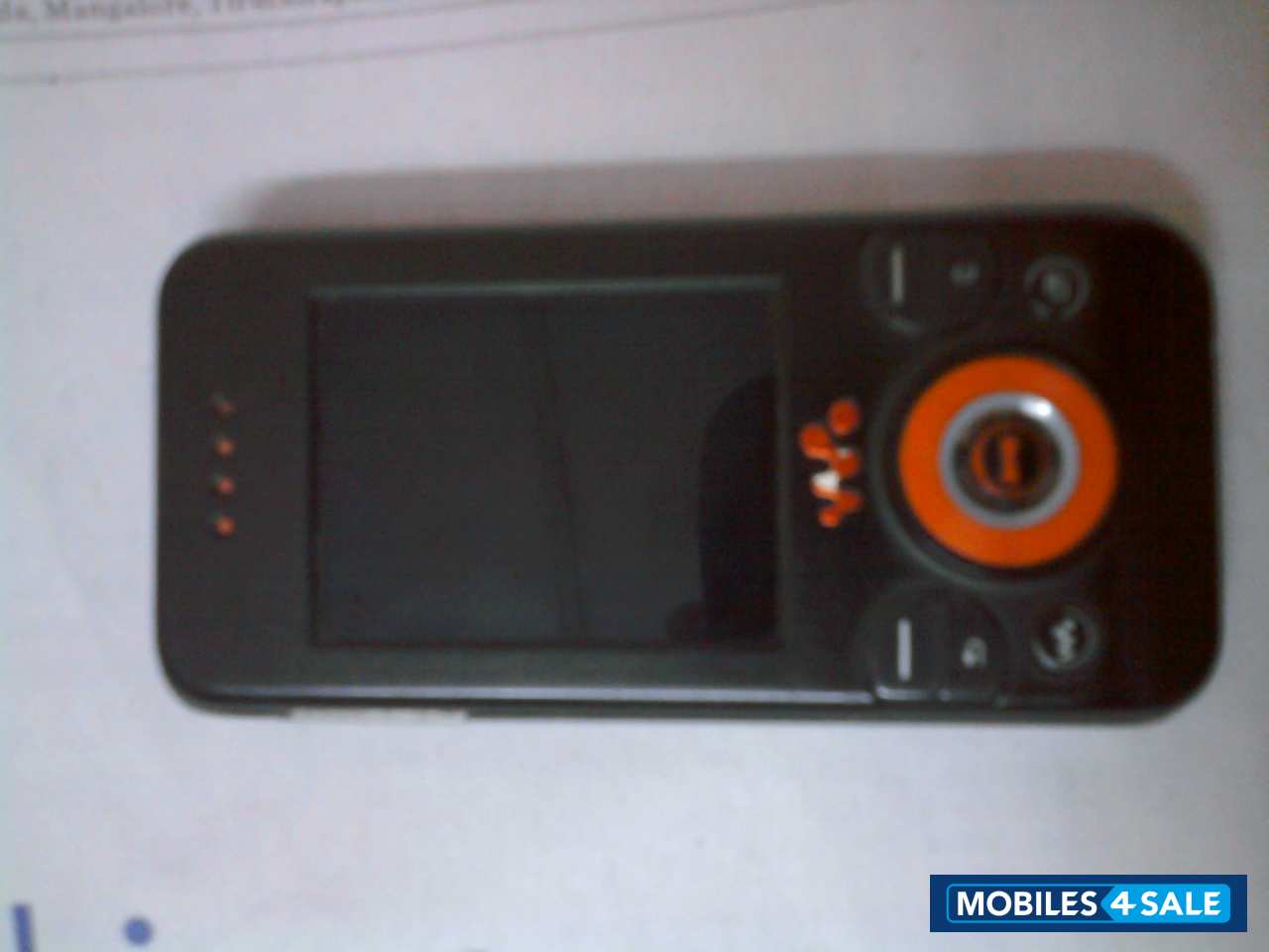 Black Sony Ericsson W580