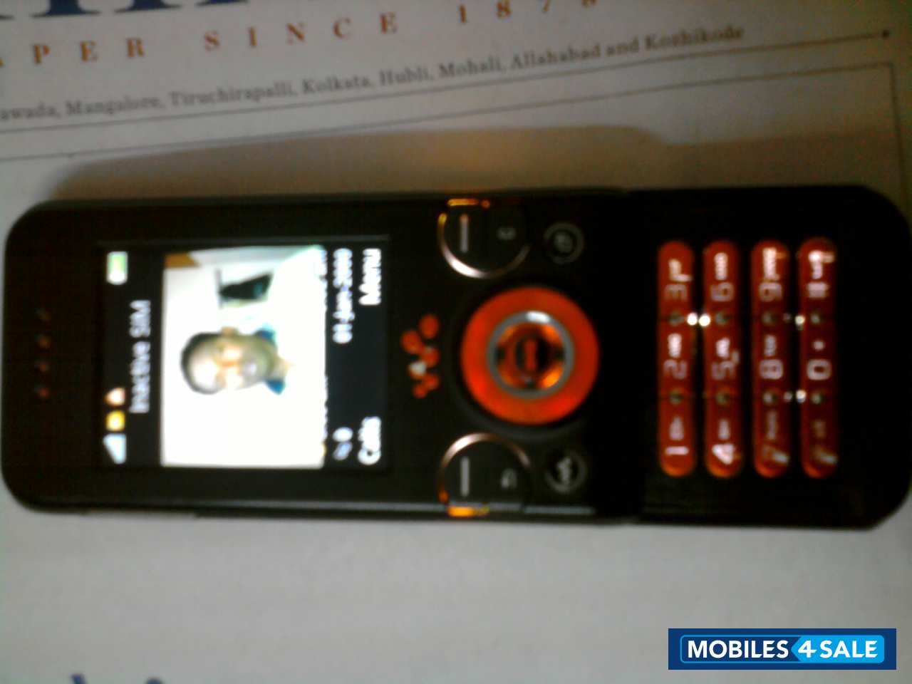 Black Sony Ericsson W580