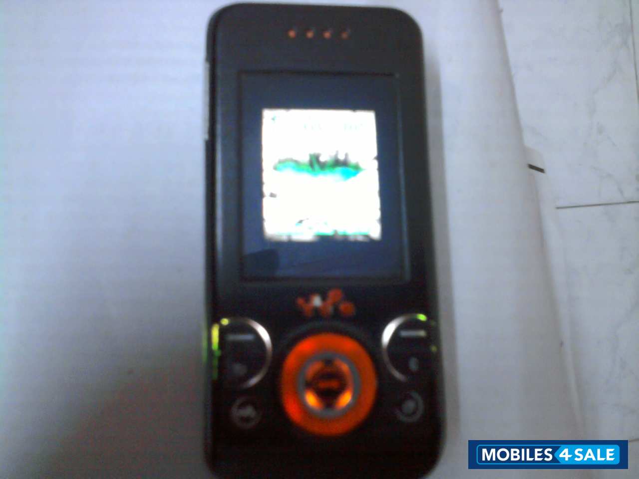 Black Sony Ericsson W580