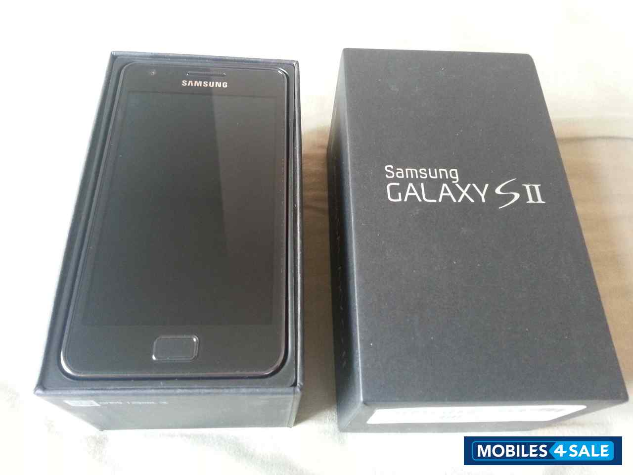 Black Samsung Galaxy S2 I9100G