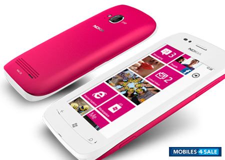 Pink Nokia Lumia 710