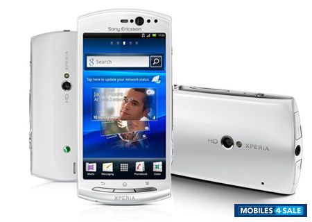 White Sony Ericsson Xperia neo V