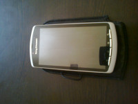 White Sony Ericsson Xperia PLAY