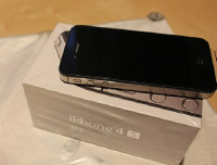 Black Apple iPhone 4S