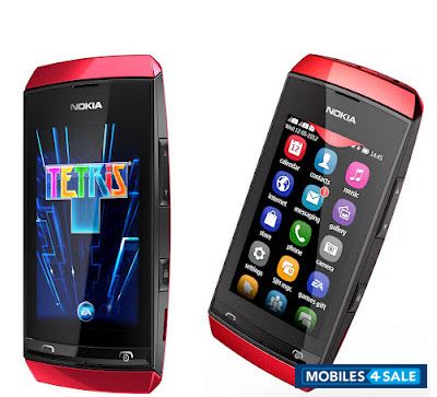 Red Nokia Asha 305