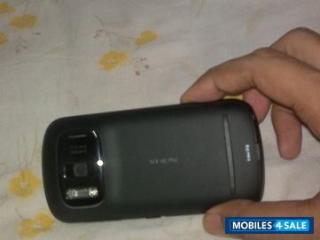 Black Nokia 808