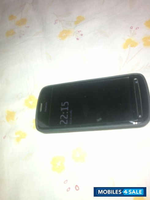 Black Nokia 808