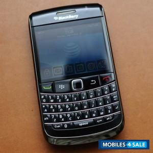 Black BlackBerry Bold 9700