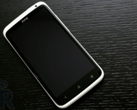 White HTC One X