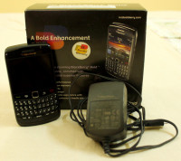 Black BlackBerry Bold 9780