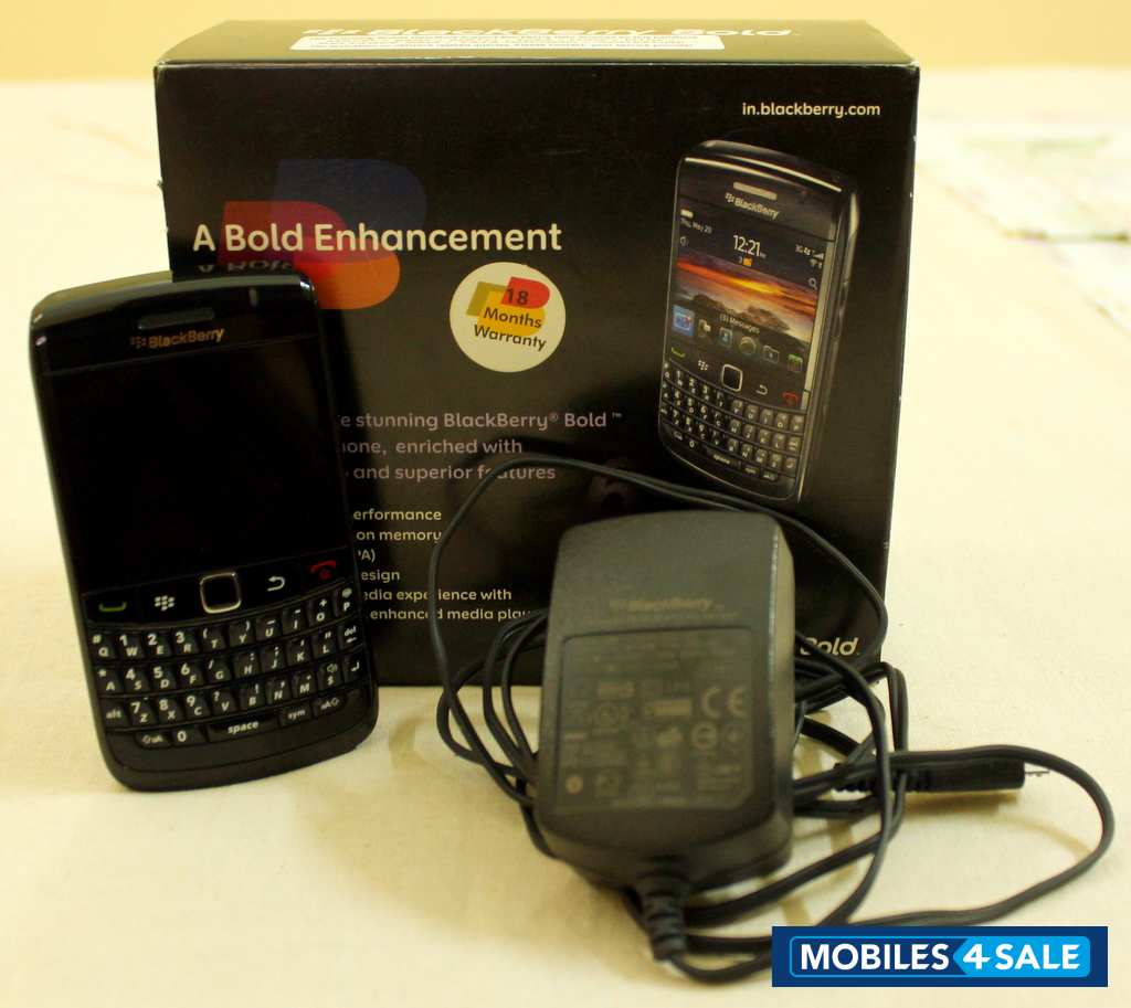 Black BlackBerry Bold 9780