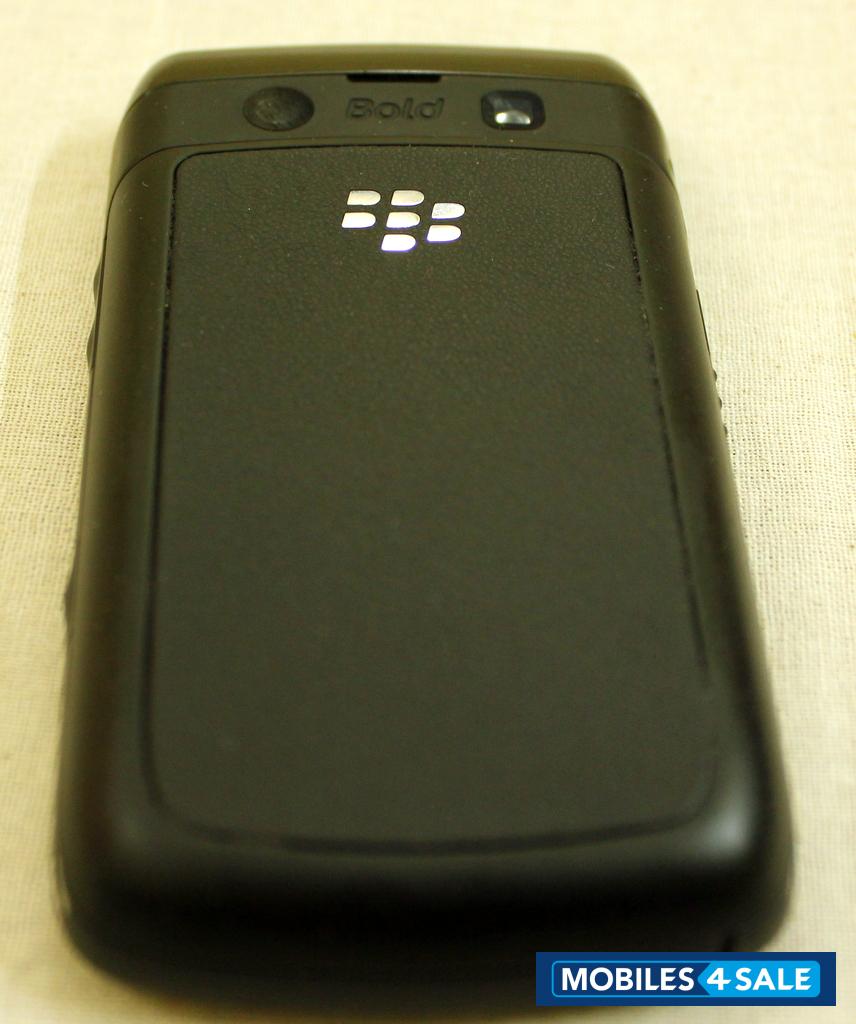 Black BlackBerry Bold 9780