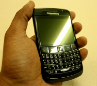 Black BlackBerry Bold 9780