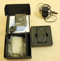 Black BlackBerry Bold 9780