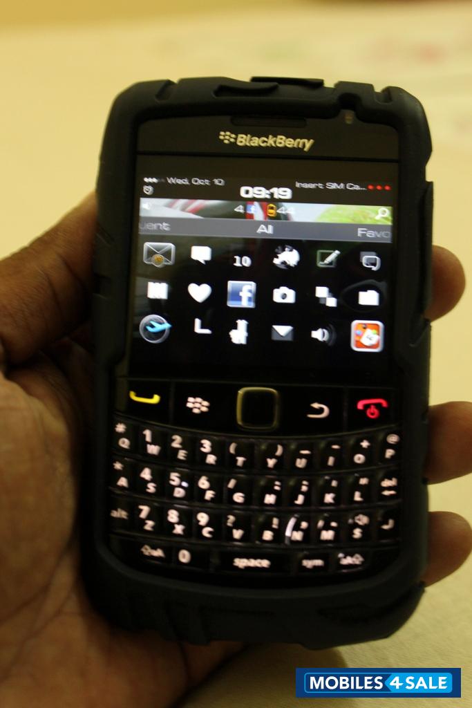 Black BlackBerry Bold 9780