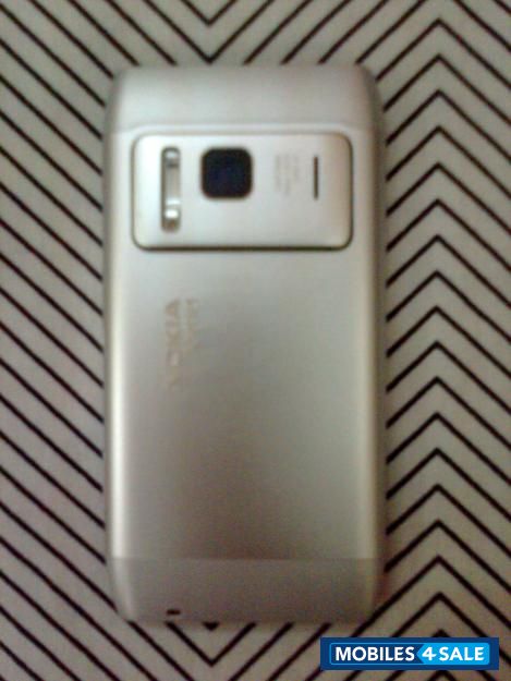 Silver Nokia N8