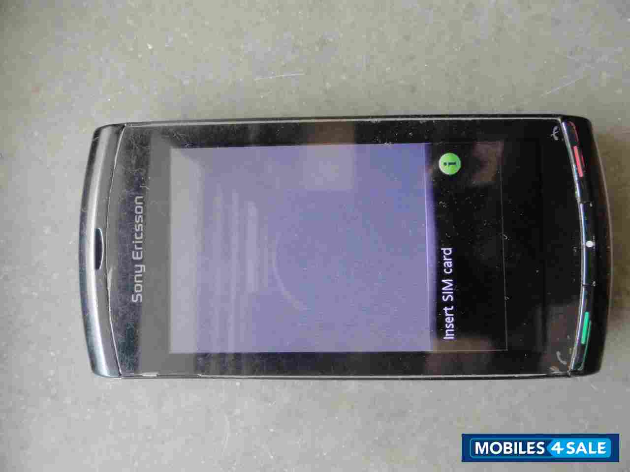 Black Sony Ericsson  u5i