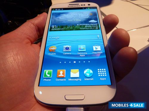 White Samsung Galaxy S3