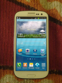 White Samsung Galaxy S3