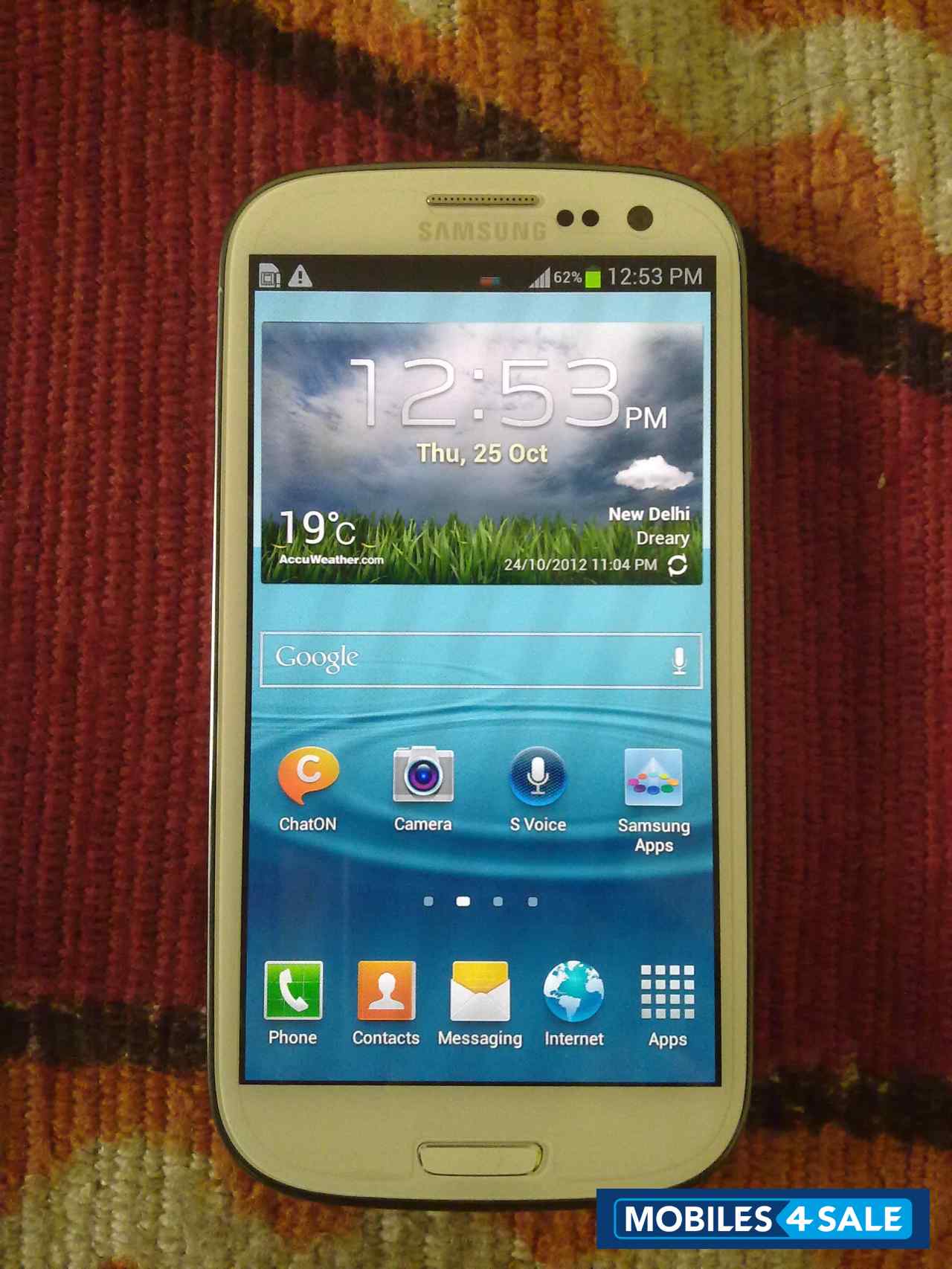 White Samsung Galaxy S3