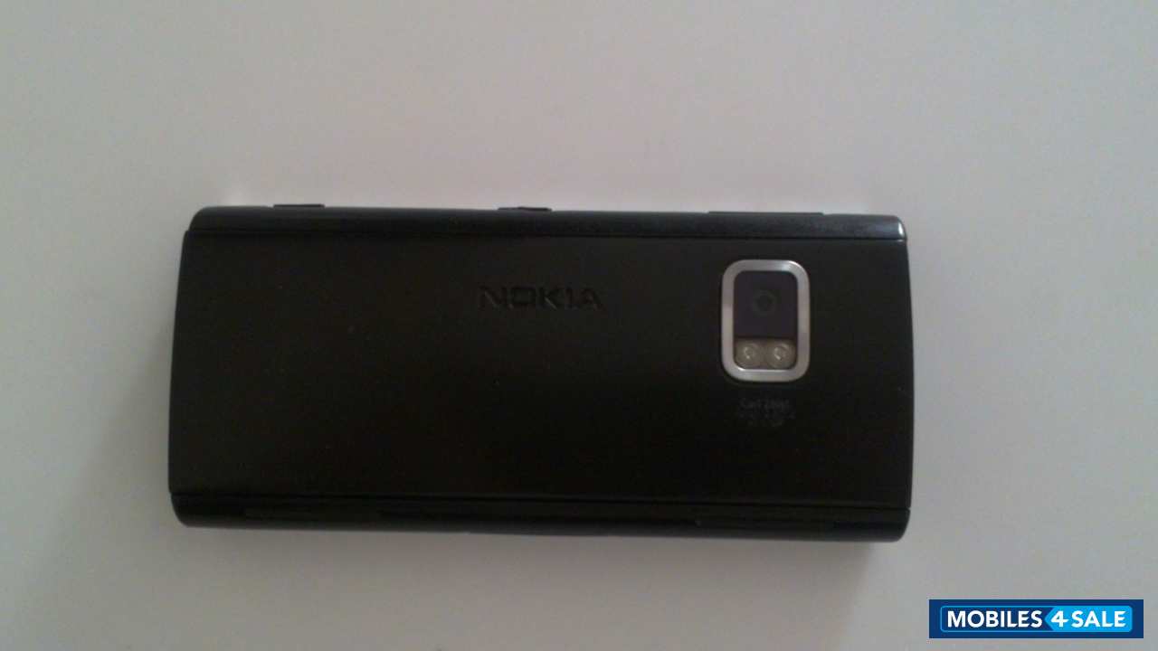 Black Nokia X6