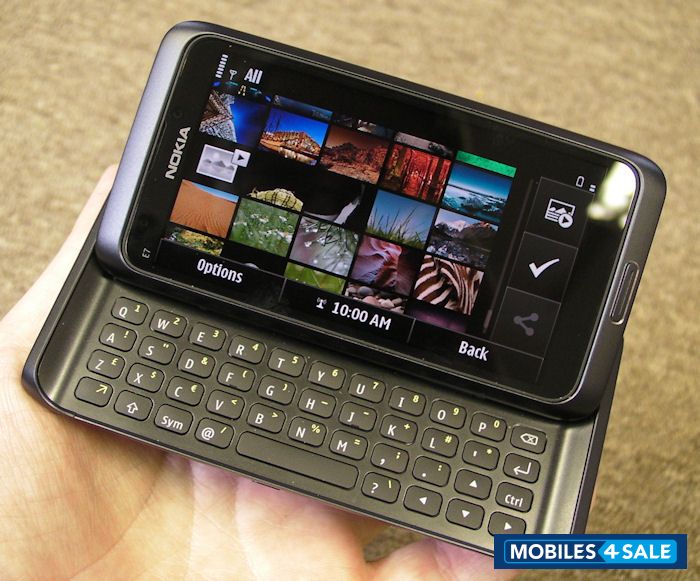 Black Nokia E7-00