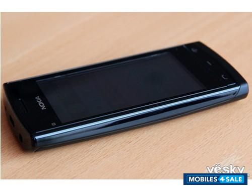 Black Nokia 500