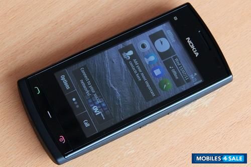 Black Nokia 500