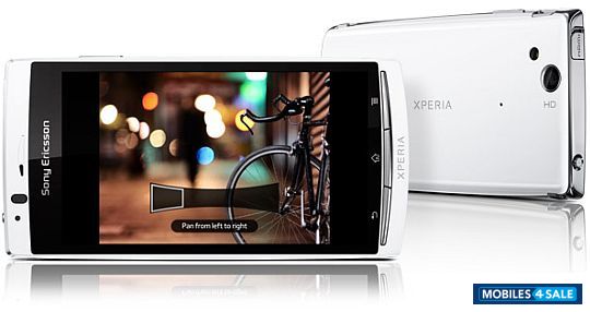 White Sony Ericsson Xperia arc S